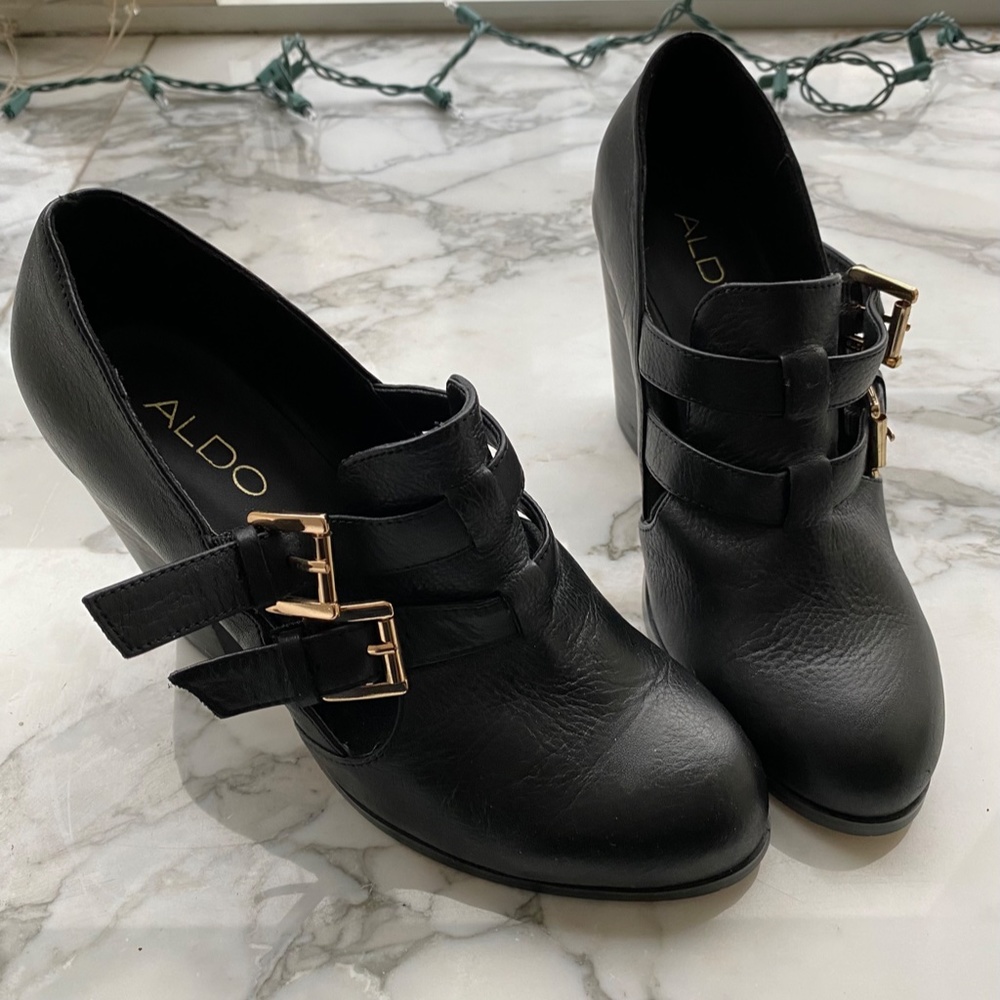 ALDO Black Leather Strappy Chunky Heel Bootie Shoe